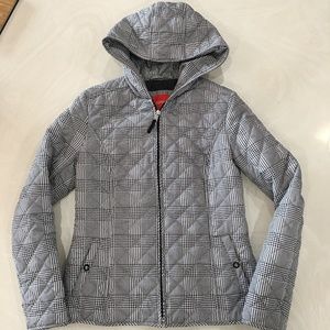SOLD Esprit Black/White Houndstooth Puffer Jacket